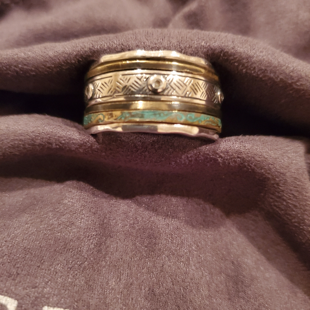 Isabella Spinner Ring